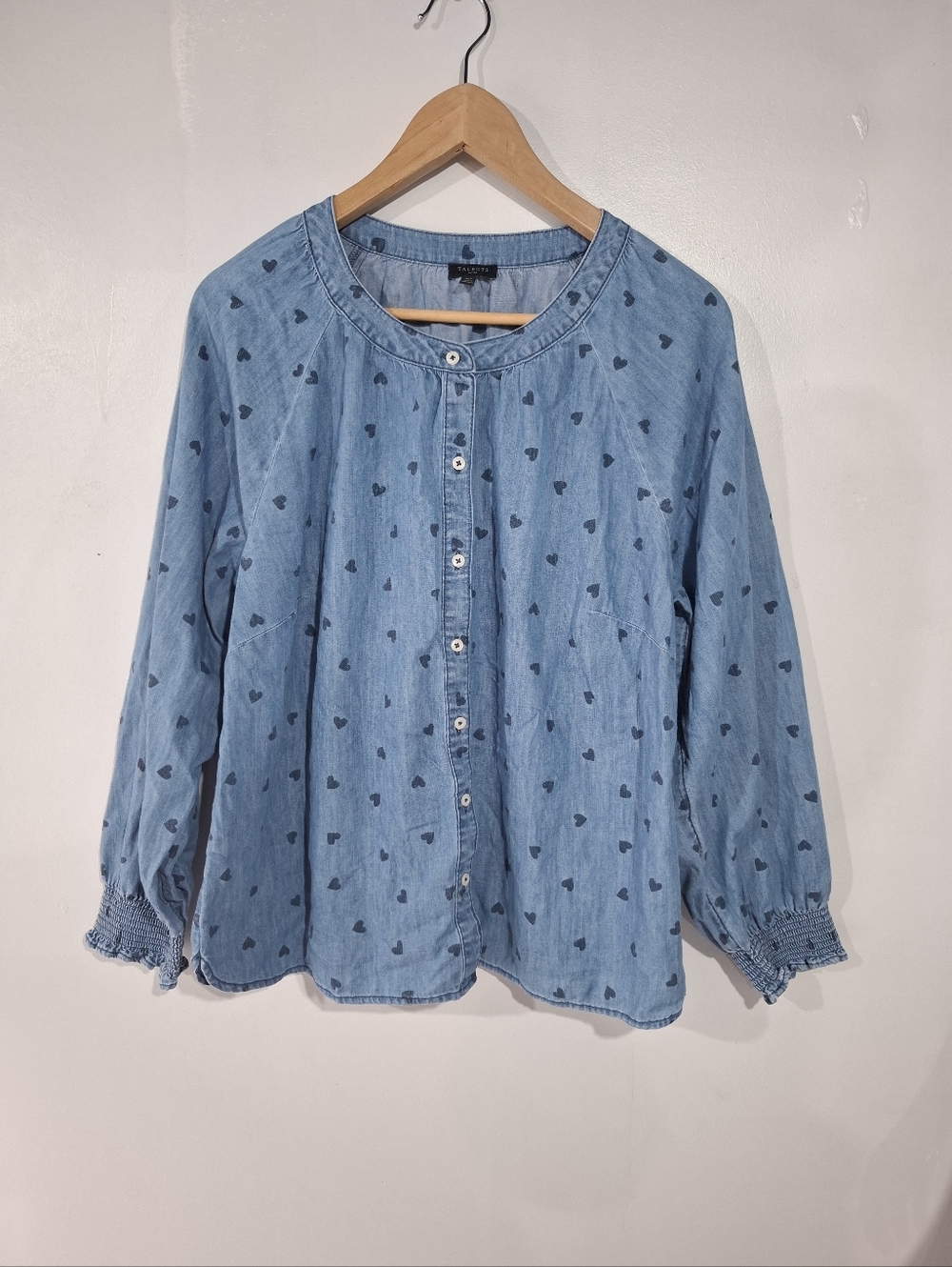 Talbots Petite XL Blue Chambray Heart Print Button Front Smocked Cuff Blouse - Picture 2 of 12